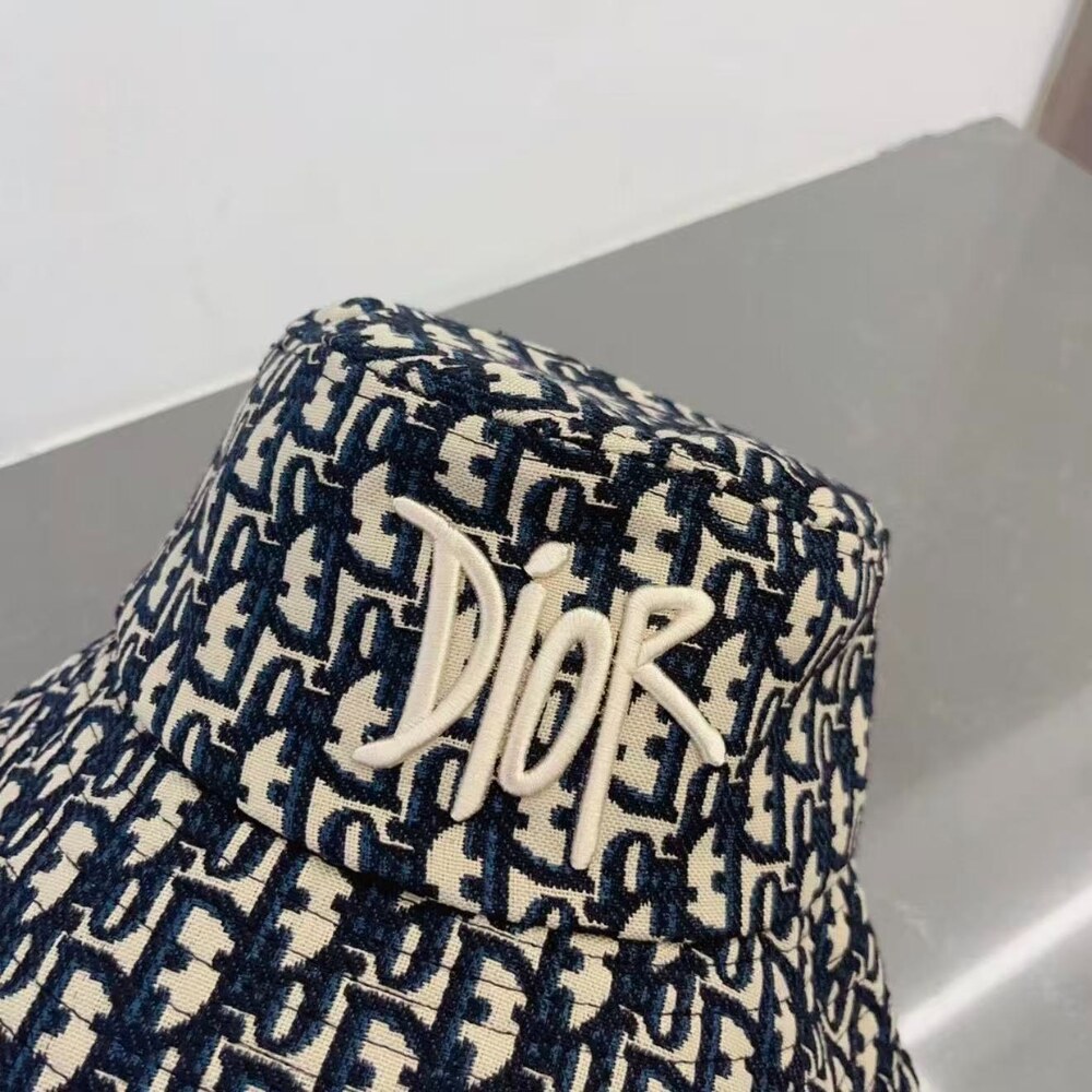 Dior Oblique Logo Embroidered Bucket Hat - Picture 4 of 4